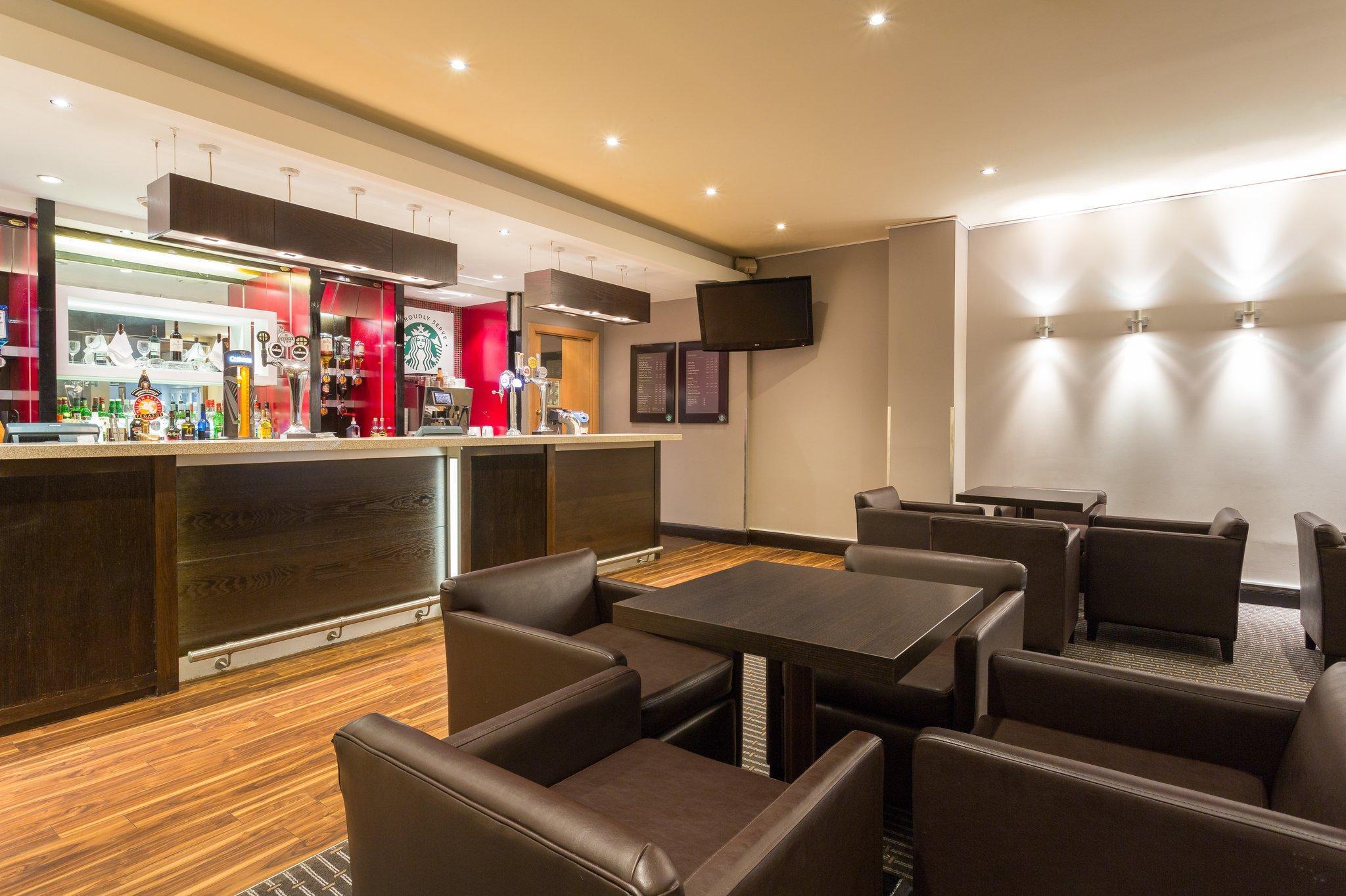 Holiday Inn Cambridge By Ihg Girton  Exterior foto