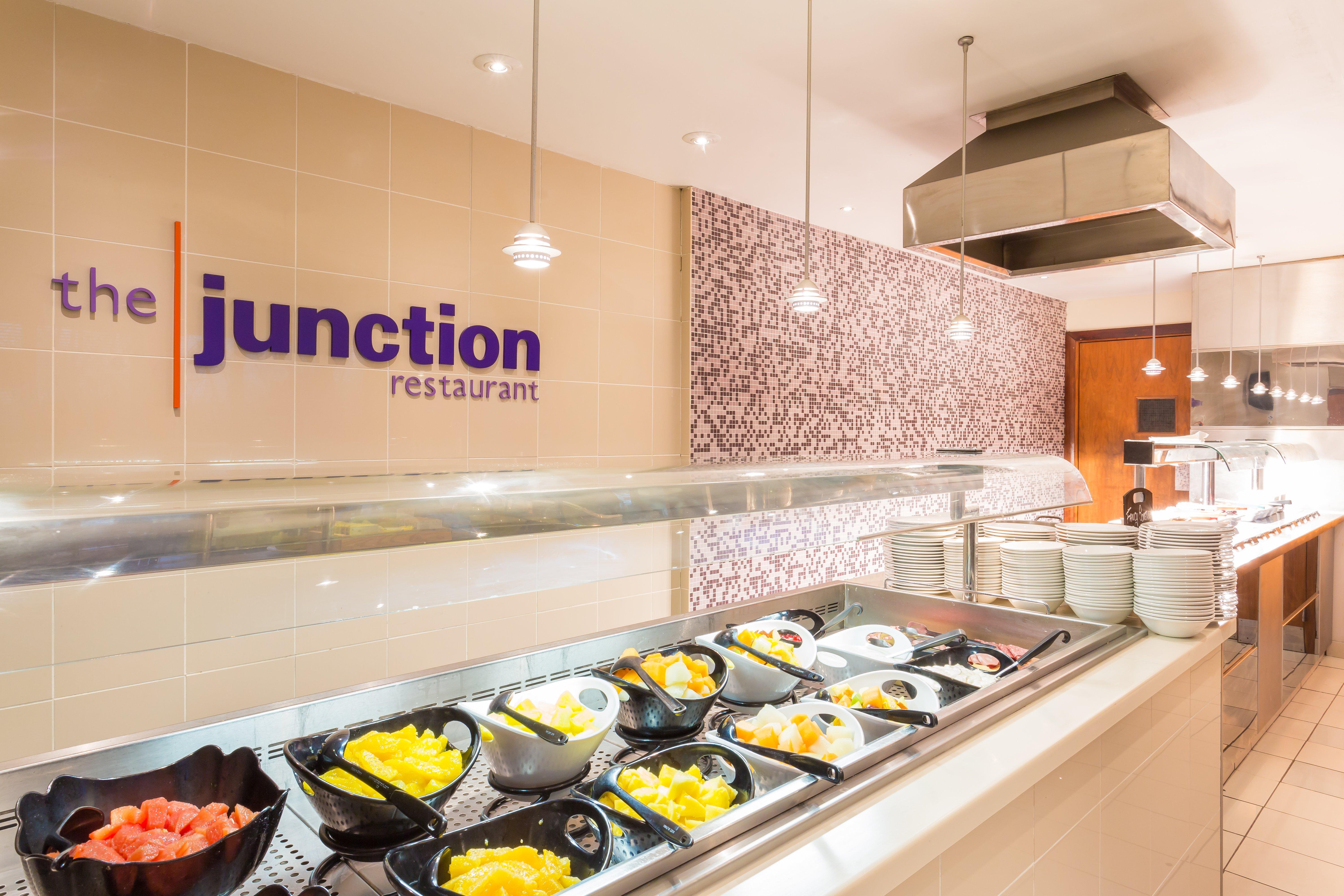 Holiday Inn Cambridge By Ihg Girton  Exterior foto