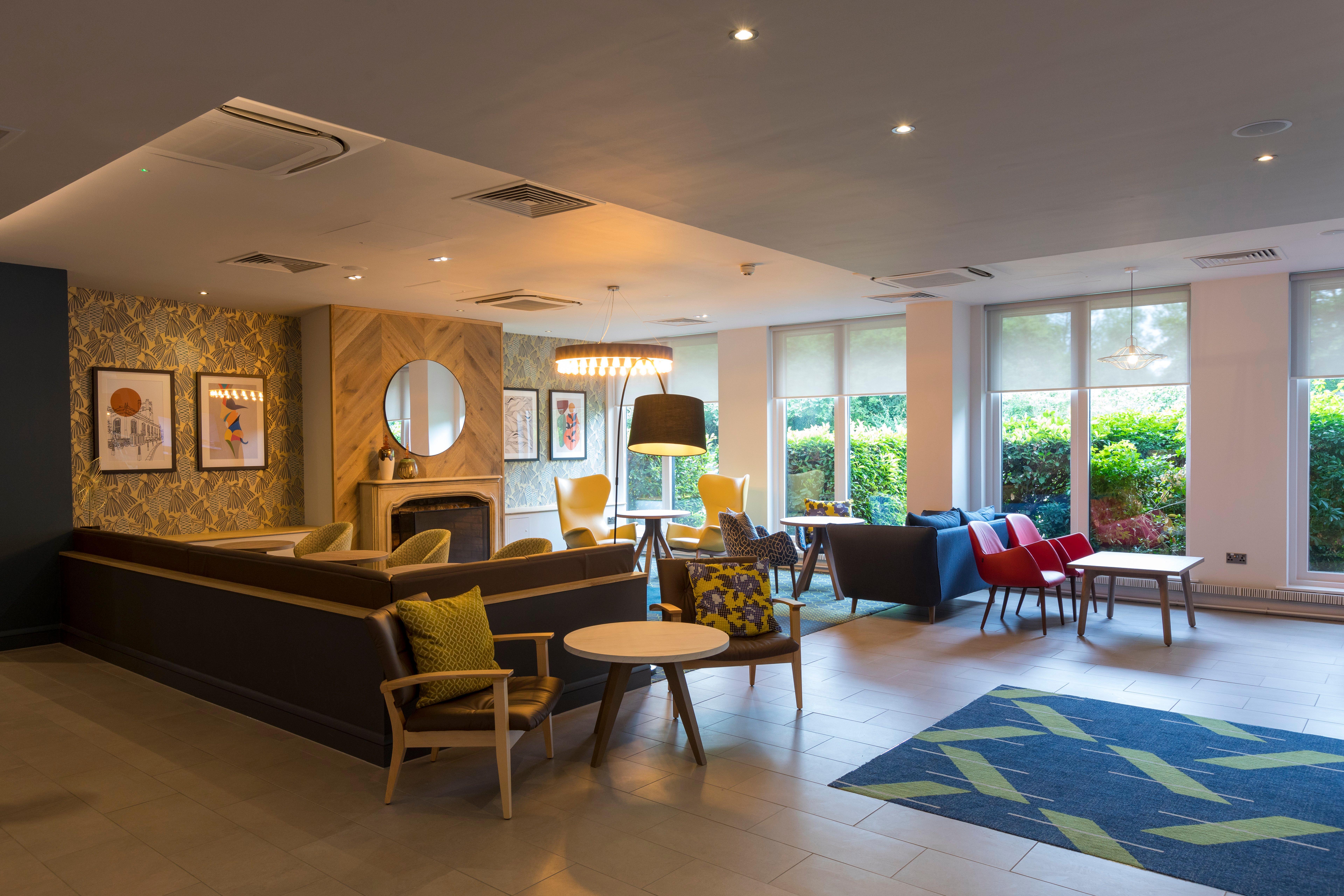 Holiday Inn Cambridge By Ihg Girton  Exterior foto