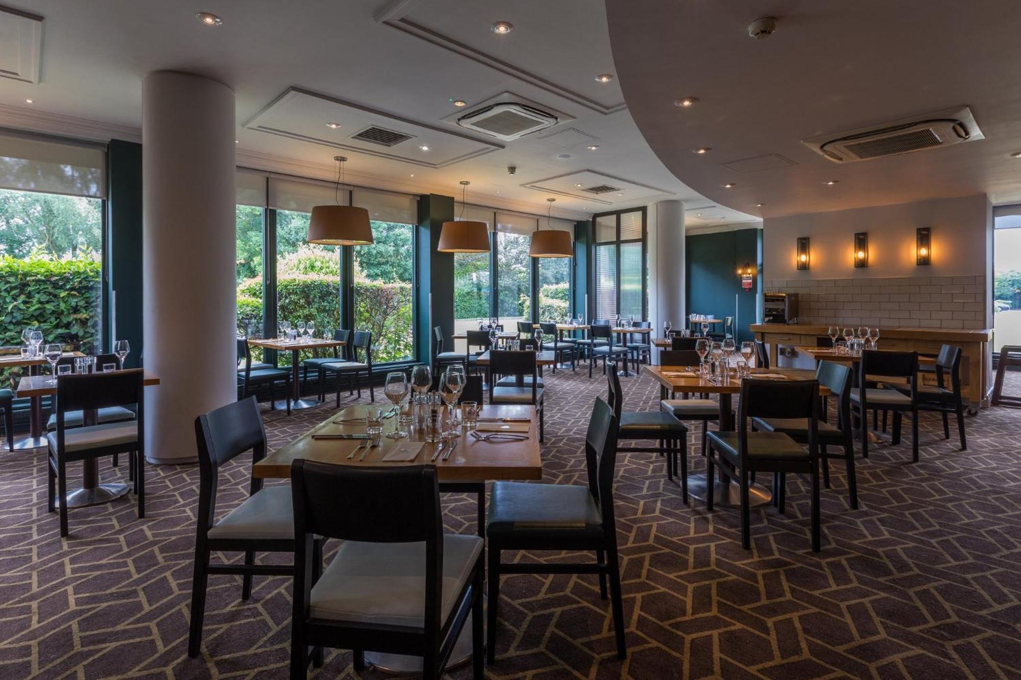 Holiday Inn Cambridge By Ihg Girton  Exterior foto