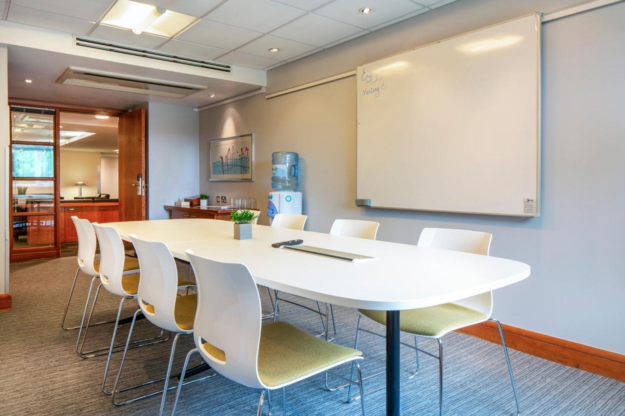 Holiday Inn Cambridge By Ihg Girton  Exterior foto
