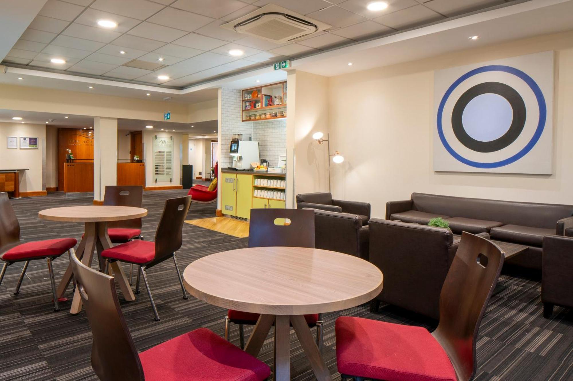 Holiday Inn Cambridge By Ihg Girton  Exterior foto